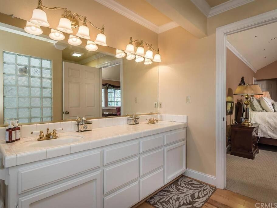 The Vineyard Farmhouse Villa Paso Robles Exterior photo