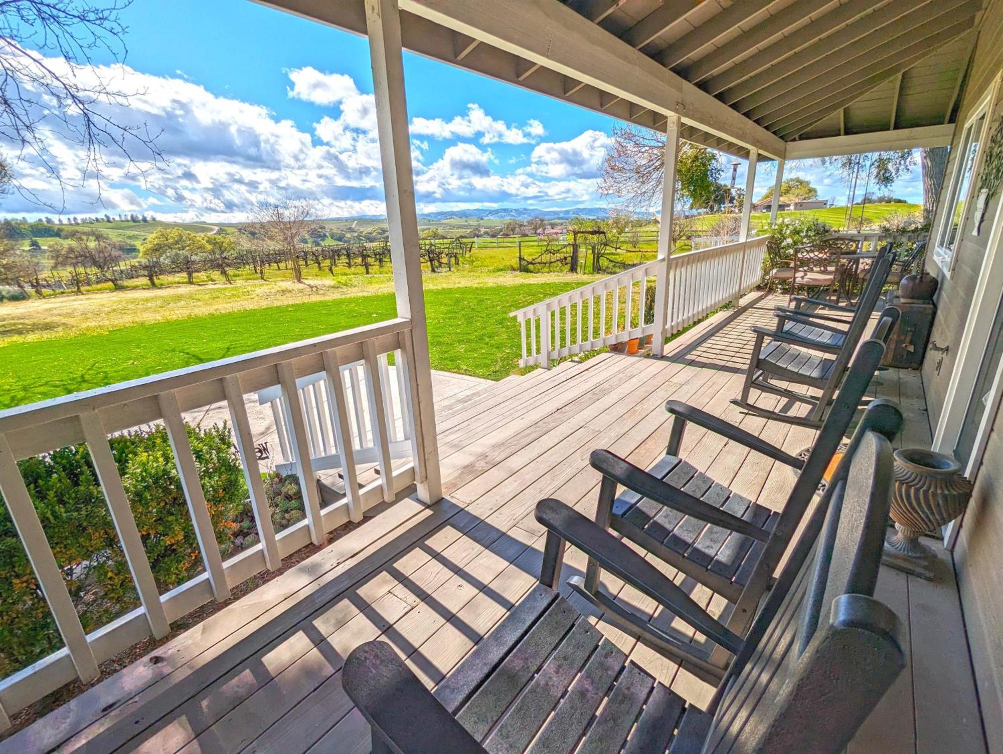 The Vineyard Farmhouse Villa Paso Robles Exterior photo